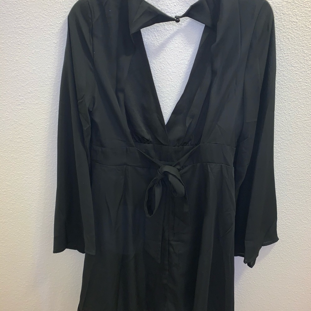 Plunging Neck Tie Back Backless Dress - Picture 3 of 5